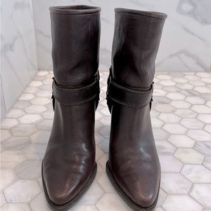 Stuart Weitzman